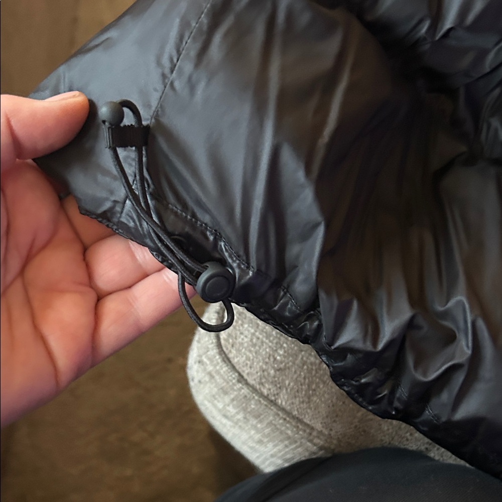 Athleta Women’s Black Glossy Puffer Jacket - Picture 12 of 16